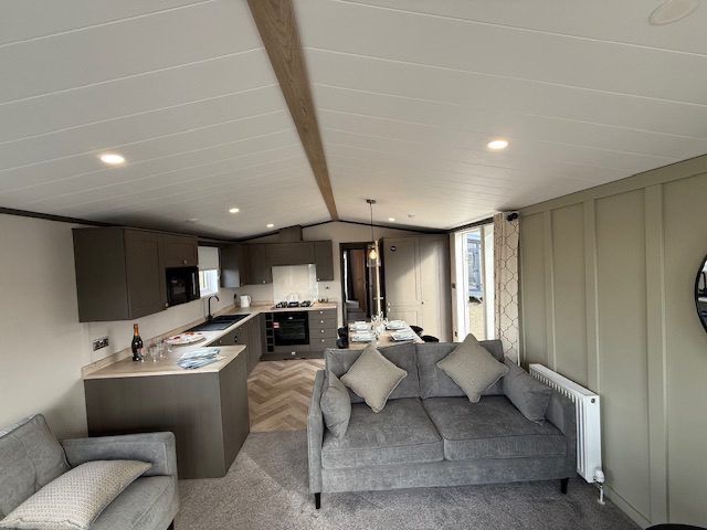 357d4488 1bec 4fd0 8437 63d8ef22e053 1